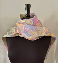 Load image into Gallery viewer, Spring  bouquet  Patterned Habotai Silk
