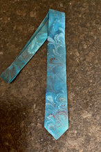 Load image into Gallery viewer, Teal Blue bouquet 3” Silk Tie
