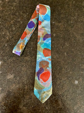 Load image into Gallery viewer, Multicolored double stone pattern 3” Silk Tie
